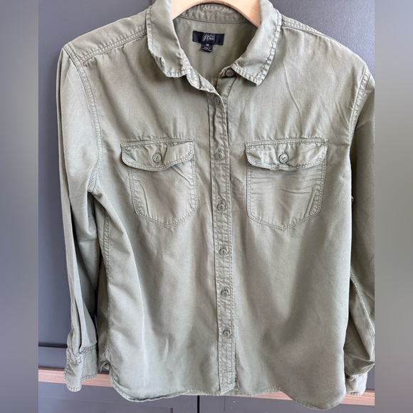 J. Crew Olive Green Cotton Button-Up Shirt •M • w/ Chest Pockets - Picture 1 of 6